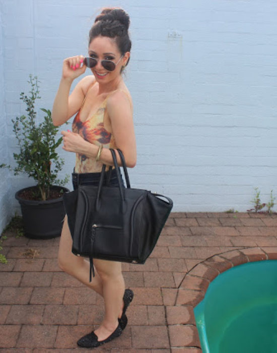 Handbag Essentials | WIN whitney Leather Bag!!!